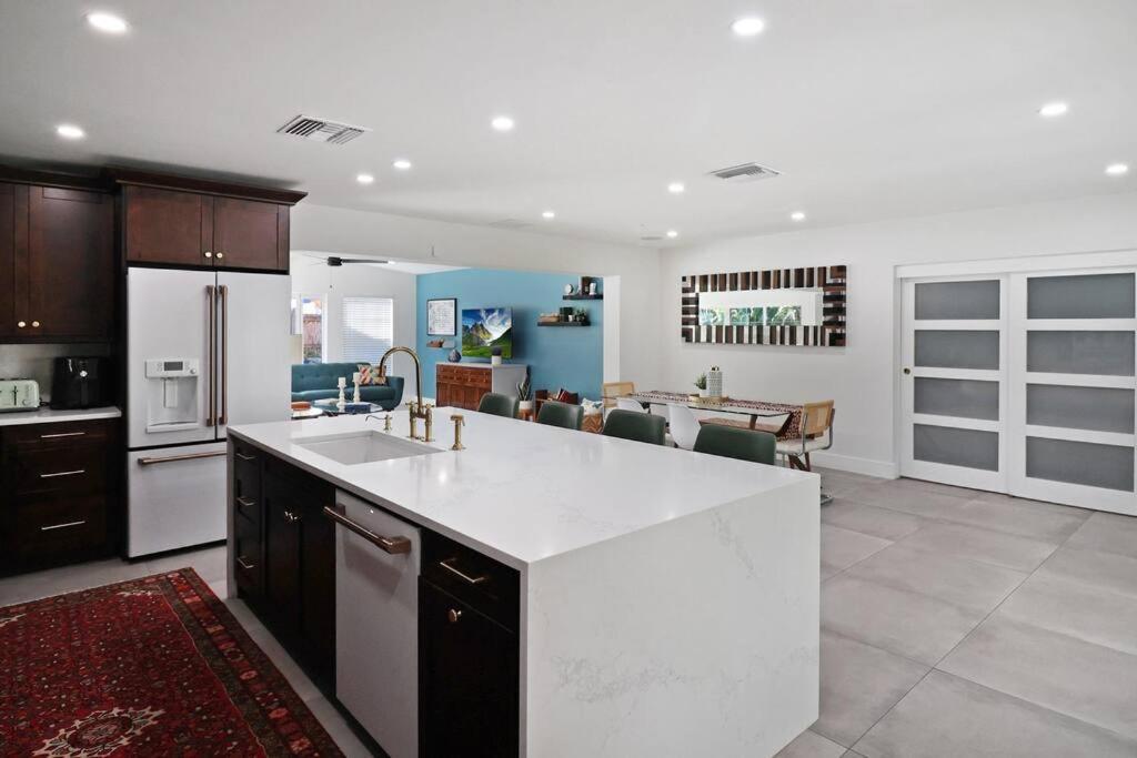 Palm Tree Paradise Tampa Pool Home エクステリア 写真