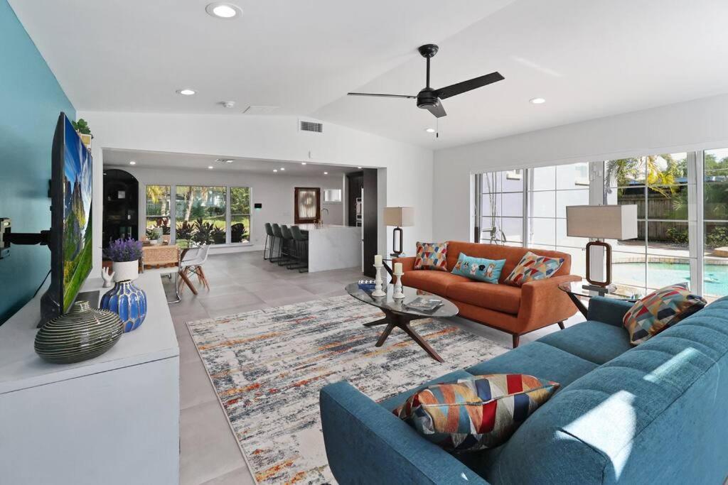 Palm Tree Paradise Tampa Pool Home エクステリア 写真