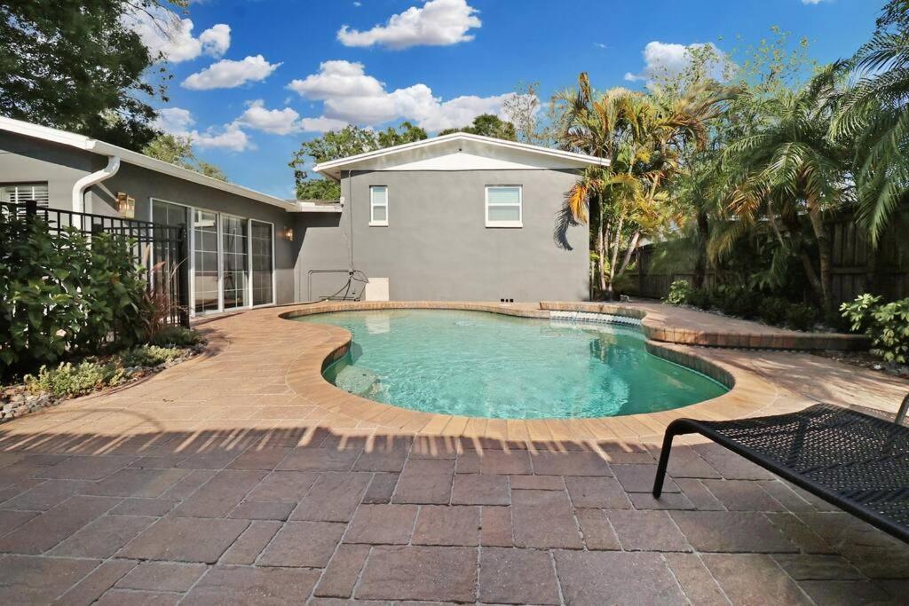 Palm Tree Paradise Tampa Pool Home エクステリア 写真